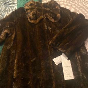 Beautiful Coat. Never been worn. In perfect condition.